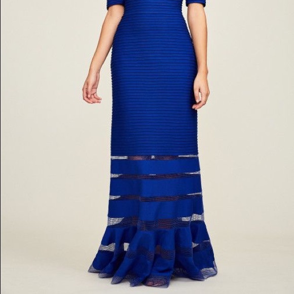 TADASHI SHOJI Gown - Picture 3 of 6